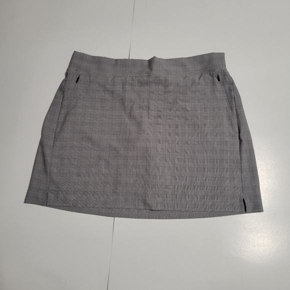 Athleta Plaid Soho Skort size 16. - Picture 4 of 13